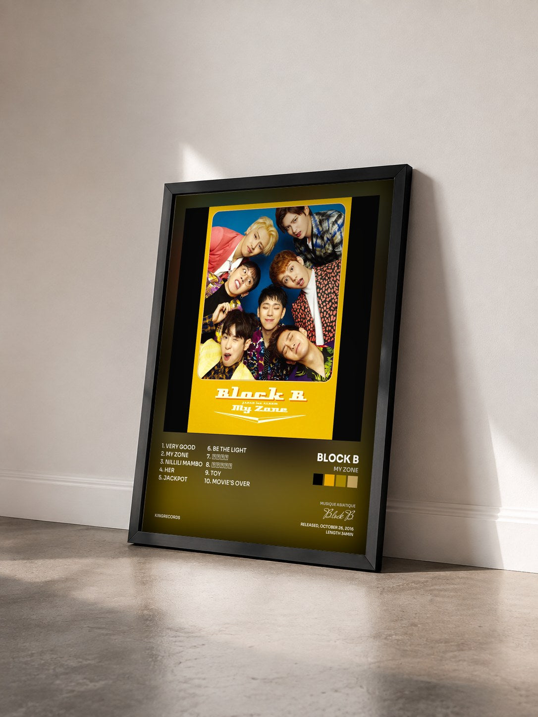 #noir Tableau de l'album My Zone de Block B vu de trois quarts, cadre noir