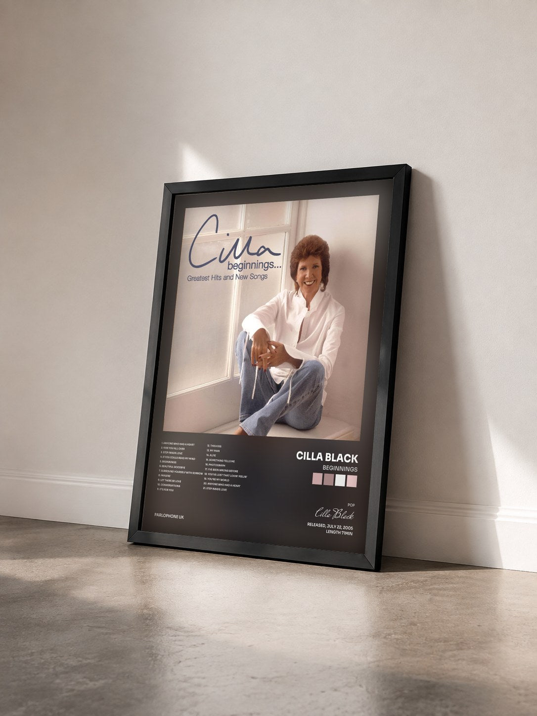 #noir Tableau de l'album Beginnings de Cilla Black vu de trois quarts, cadre noir