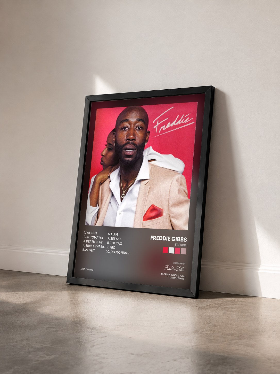 #noir Tableau de l'album Freddie de Freddie Gibbs vu de trois quarts, cadre noir