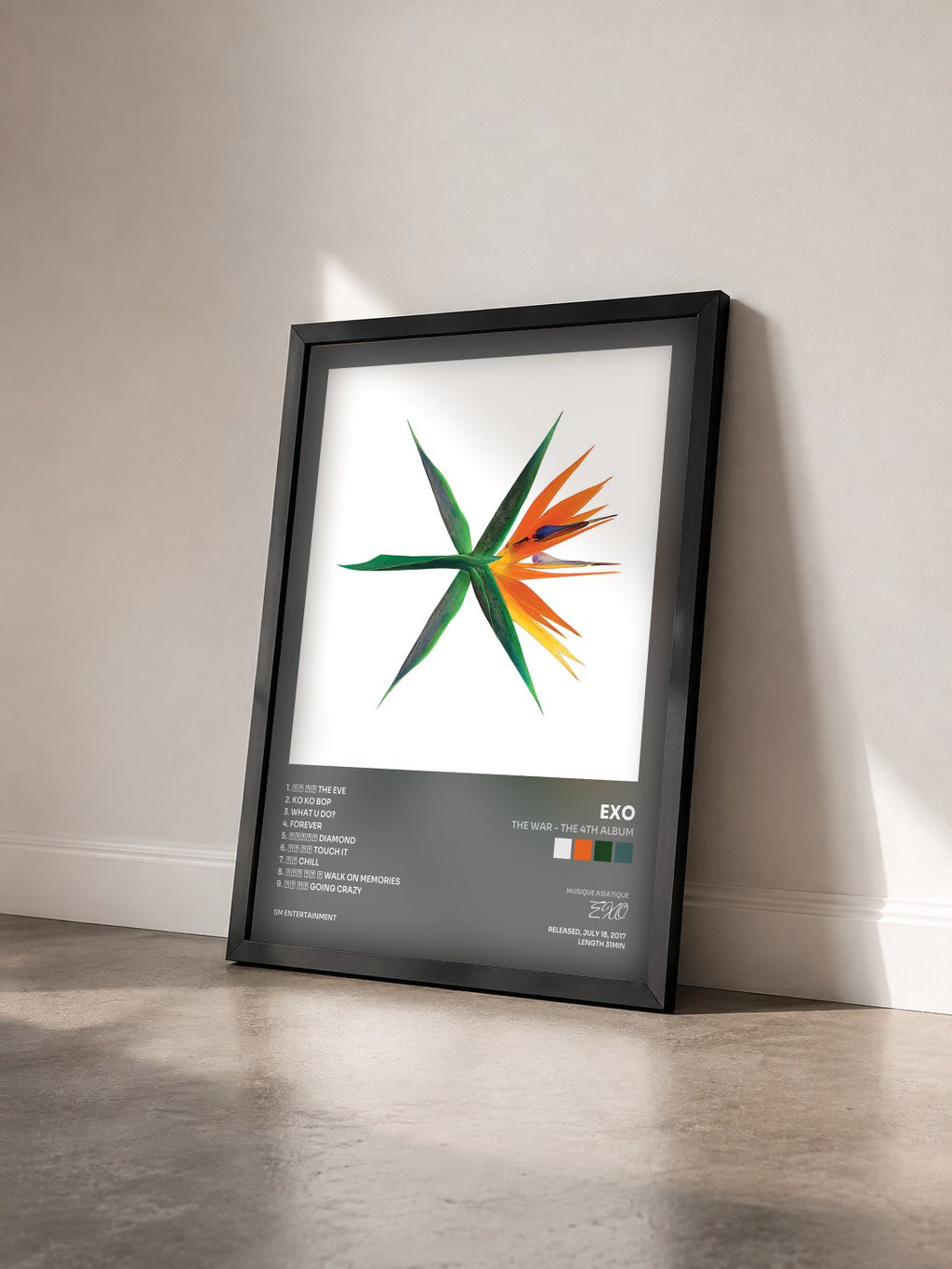 #noir Tableau de l'album THE WAR - The 4th Album de EXO vu de trois quarts, cadre noir