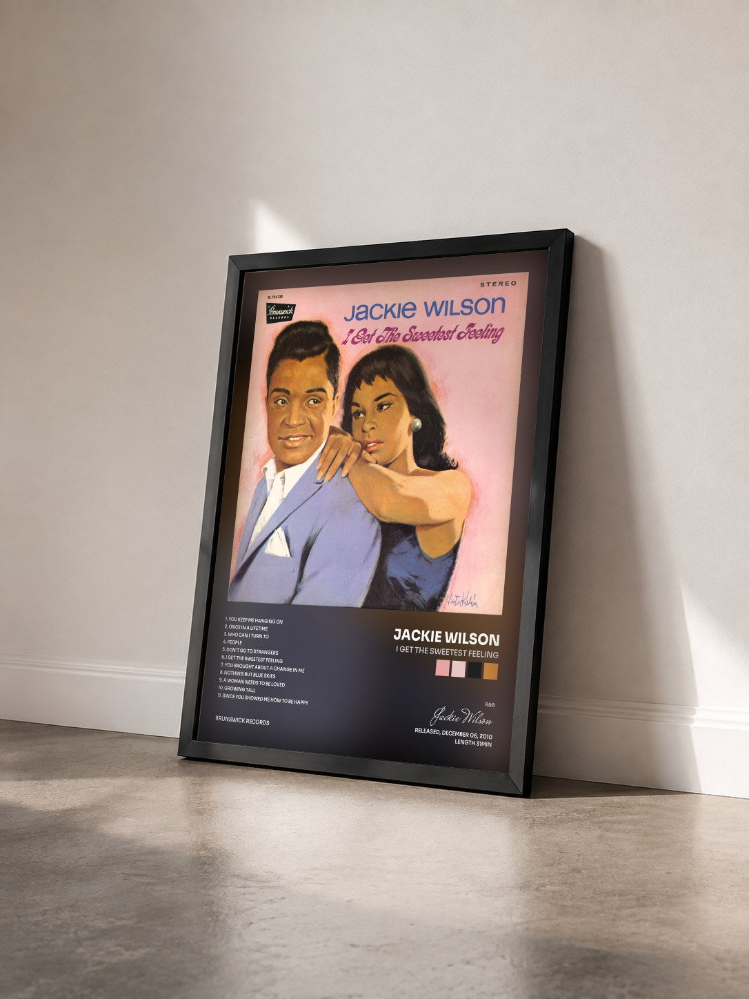 #noir Tableau de l'album I Get The Sweetest Feeling de Jackie Wilson vu de trois quarts, cadre noir