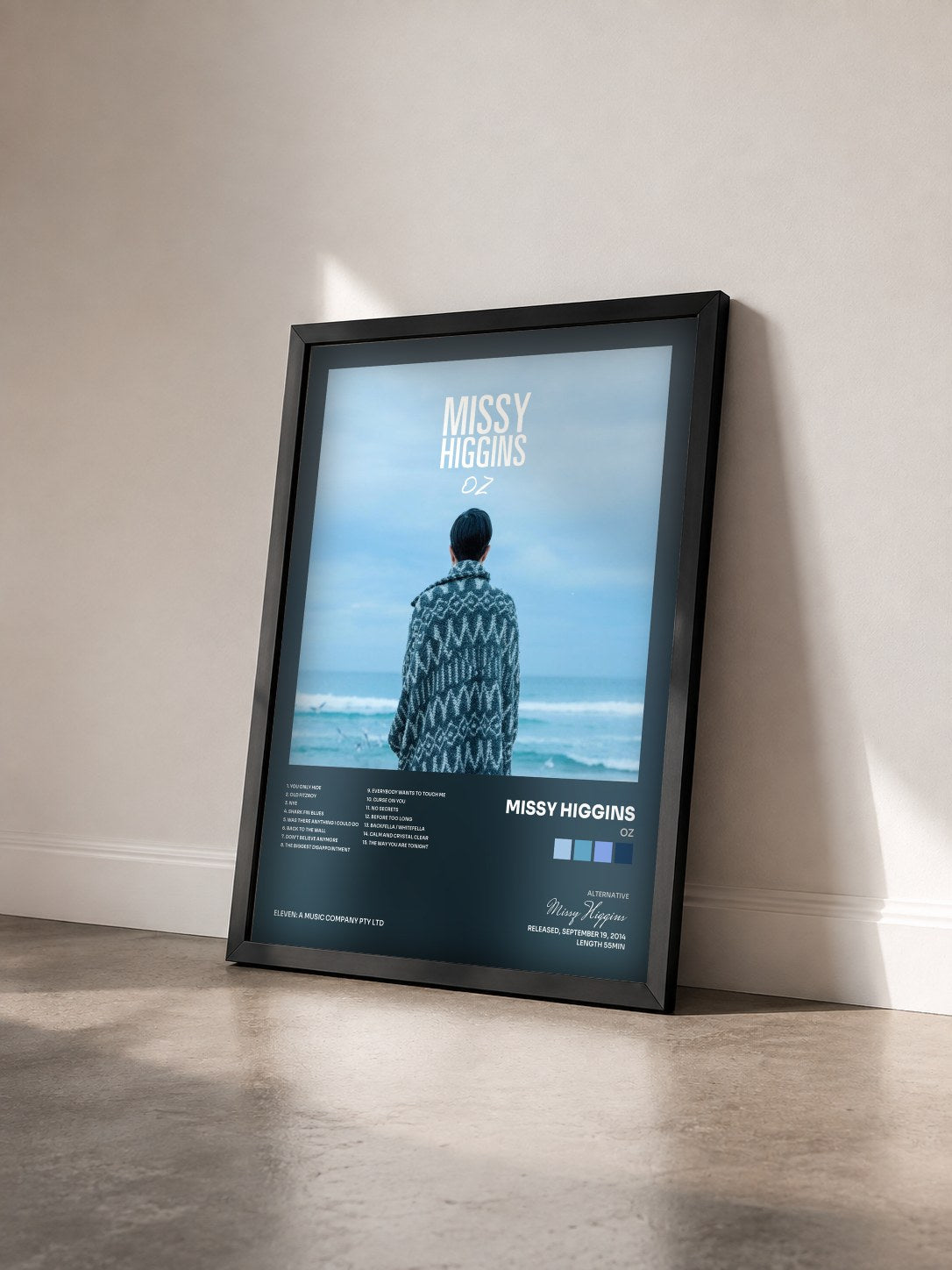 #noir Tableau de l'album Oz de Missy Higgins vu de trois quarts, cadre noir