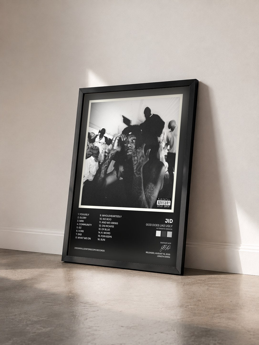 #noir Tableau de l'album God Does Like Ugly (Alternate Version) de JID vu de trois quarts, cadre noir