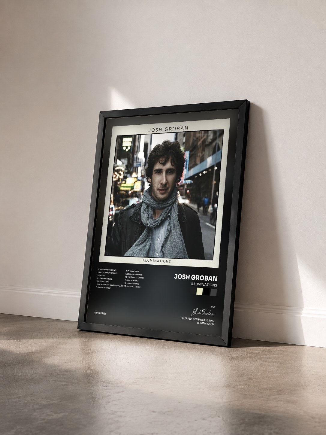 #noir Tableau de l'album Illuminations de Josh Groban vu de trois quarts, cadre noir