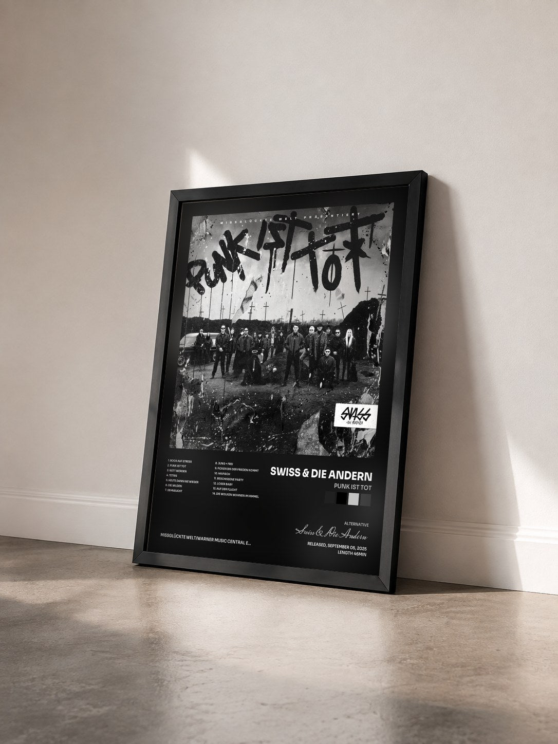 #noir Tableau de l'album Punk ist tot de Swiss & Die Andern vu de trois quarts, cadre noir