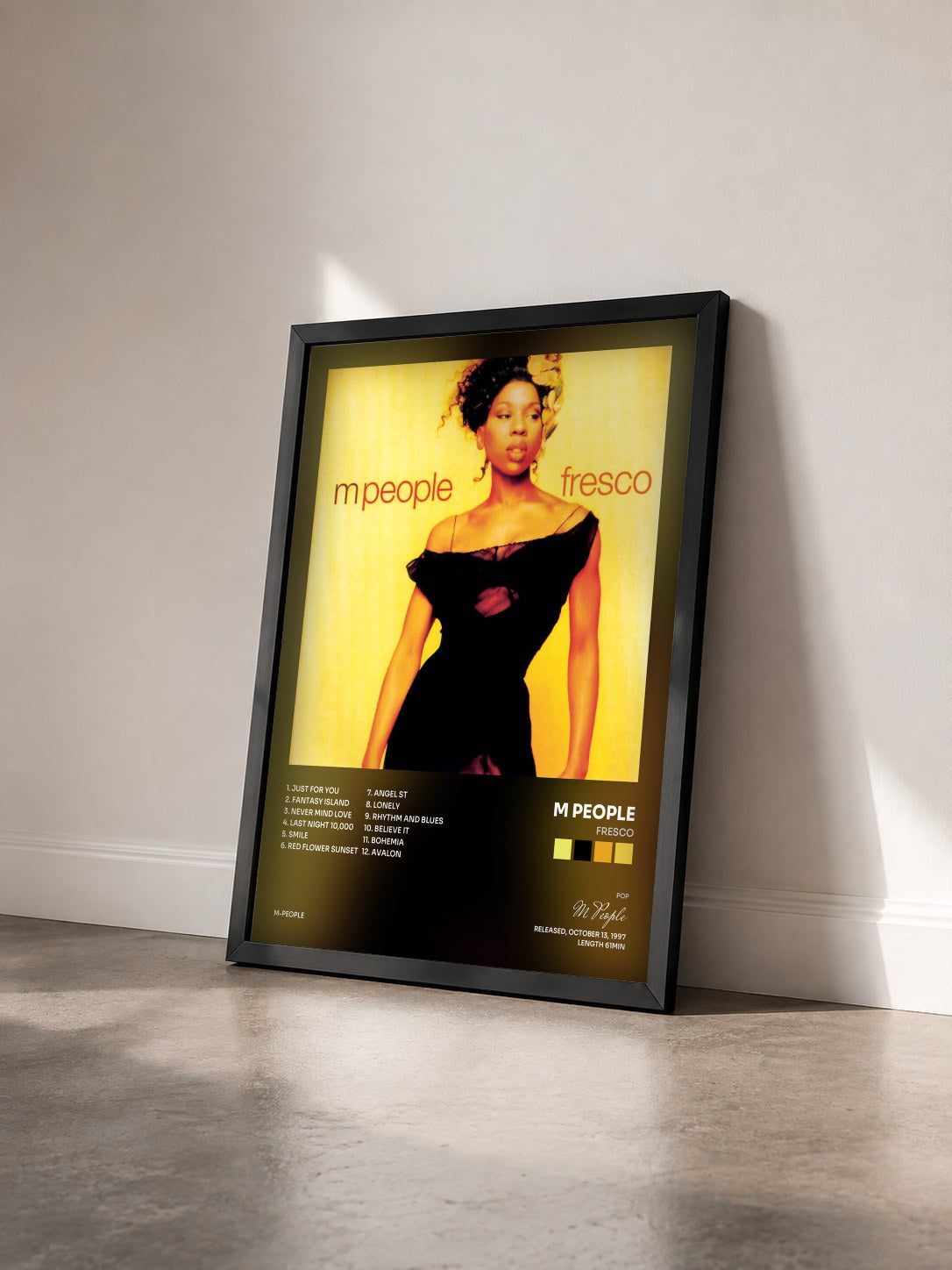 #noir Tableau de l'album Fresco de M People vu de trois quarts, cadre noir