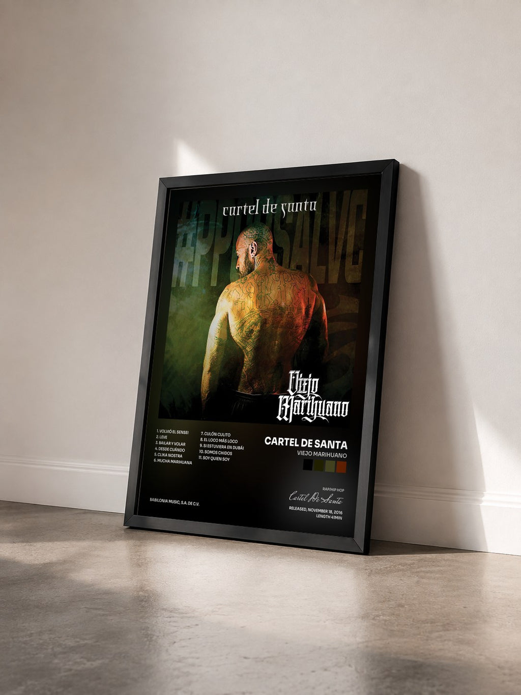 #noir Viejo Marihuano von Cartel De Santa als gerahmter Kunstdruck von schräg gesehen, schwarzer Rahmen