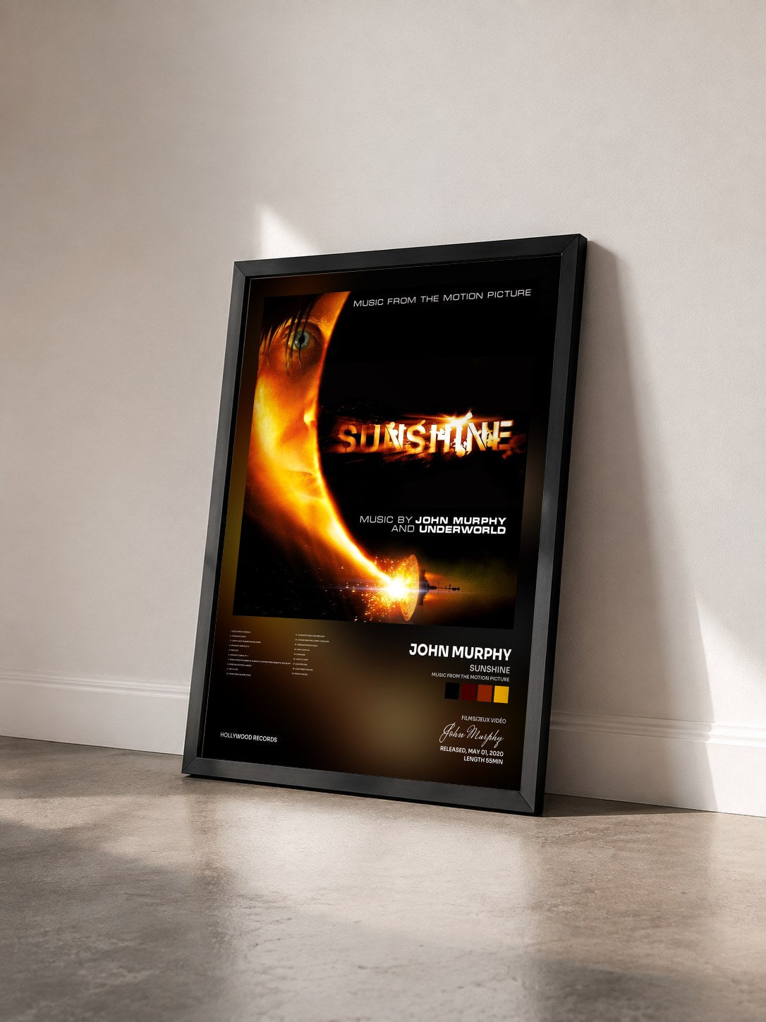 #noir Tableau de l'album Sunshine (Music from the Motion Picture) de John Murphy vu de trois quarts, cadre noir
