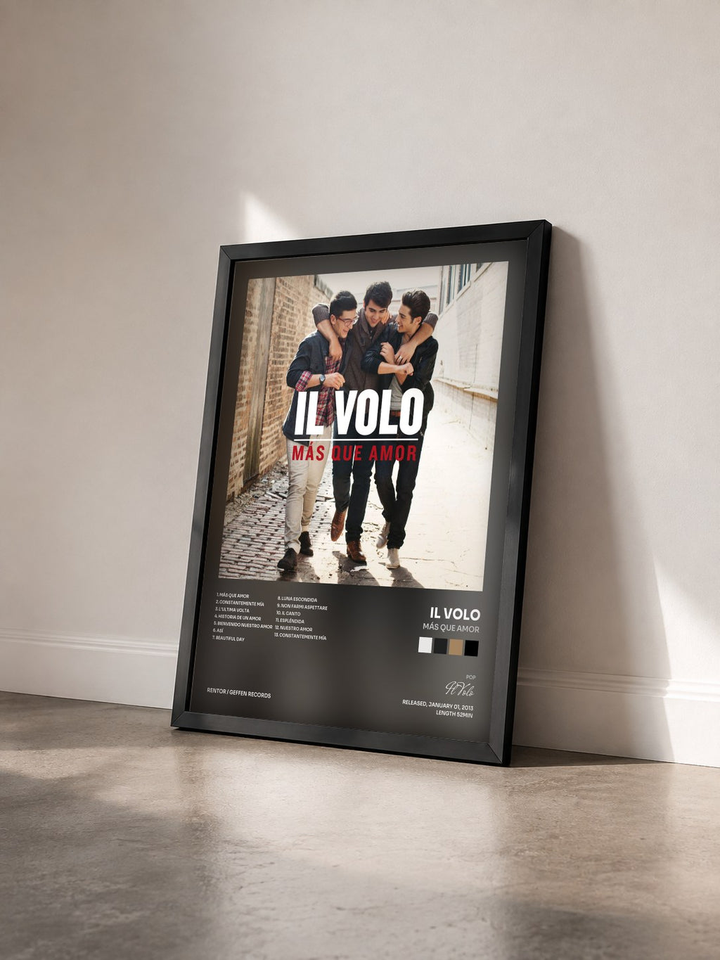 #noir Tableau de l'album Más Que Amor de Il Volo vu de trois quarts, cadre noir