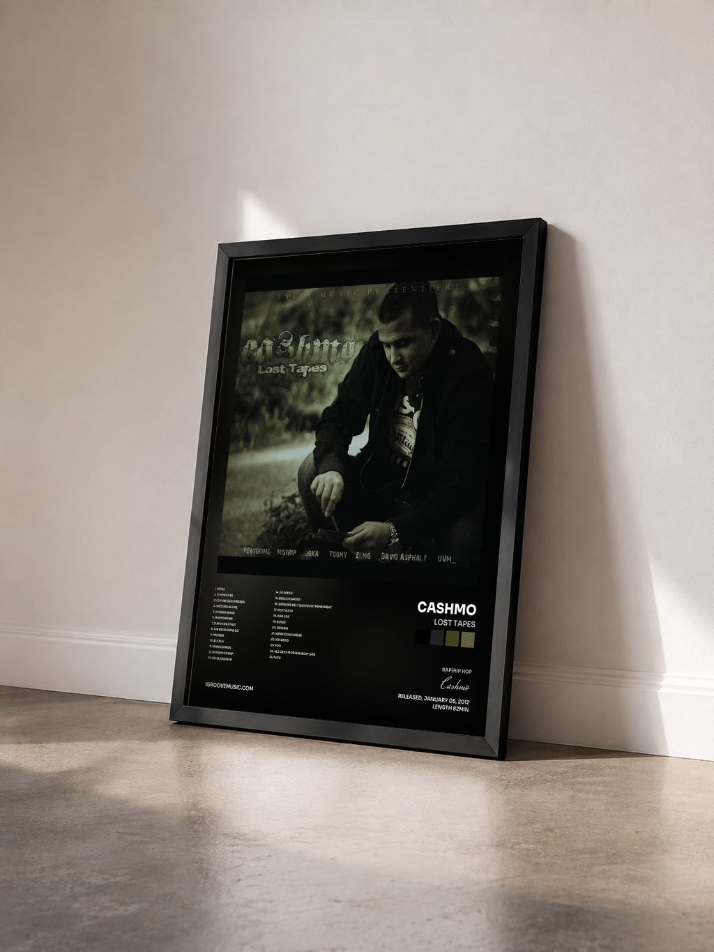 #noir Tableau de l'album Lost Tapes de Cashmo vu de trois quarts, cadre noir