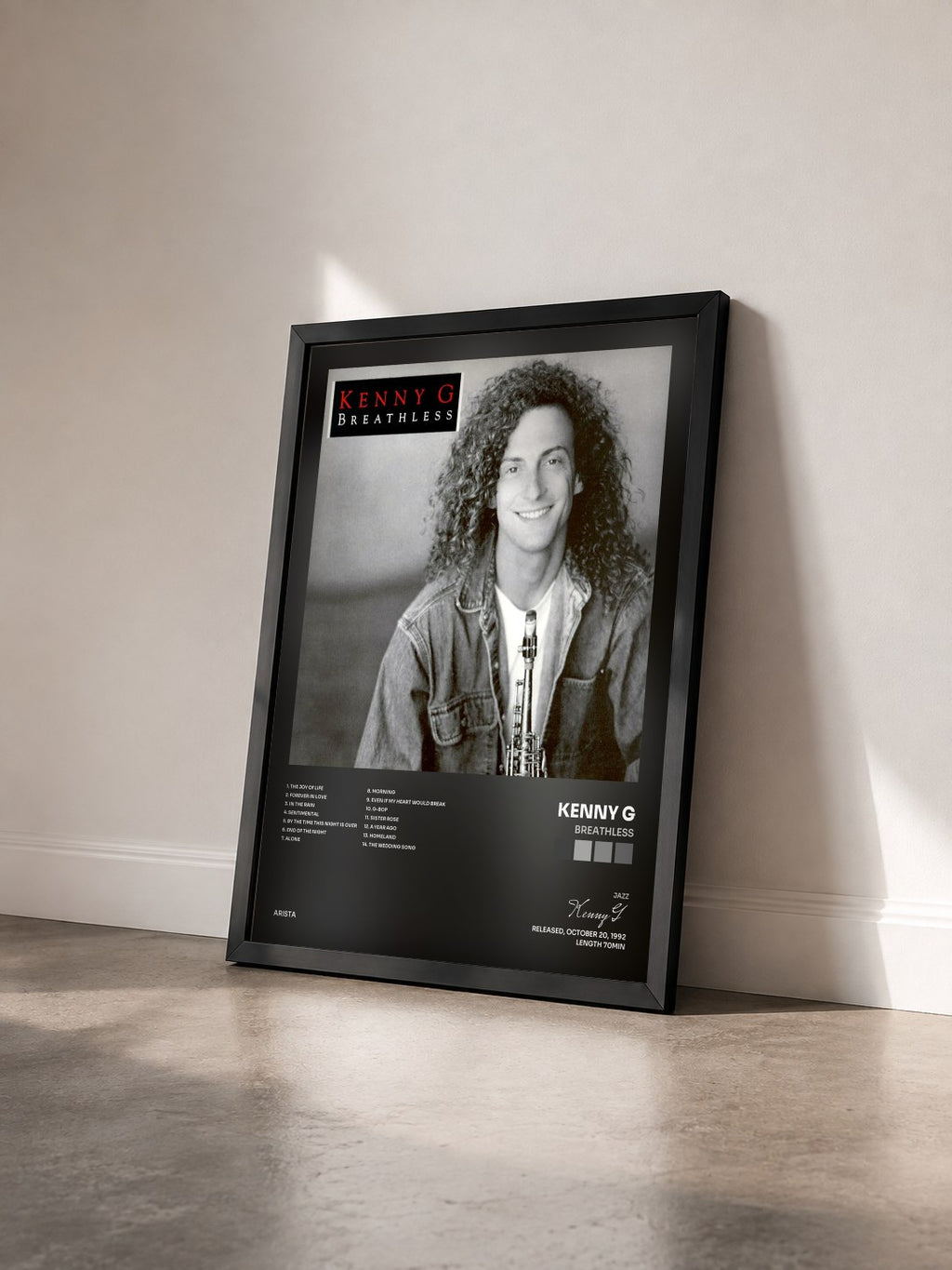 #noir Tableau de l'album Breathless de Kenny G vu de trois quarts, cadre noir