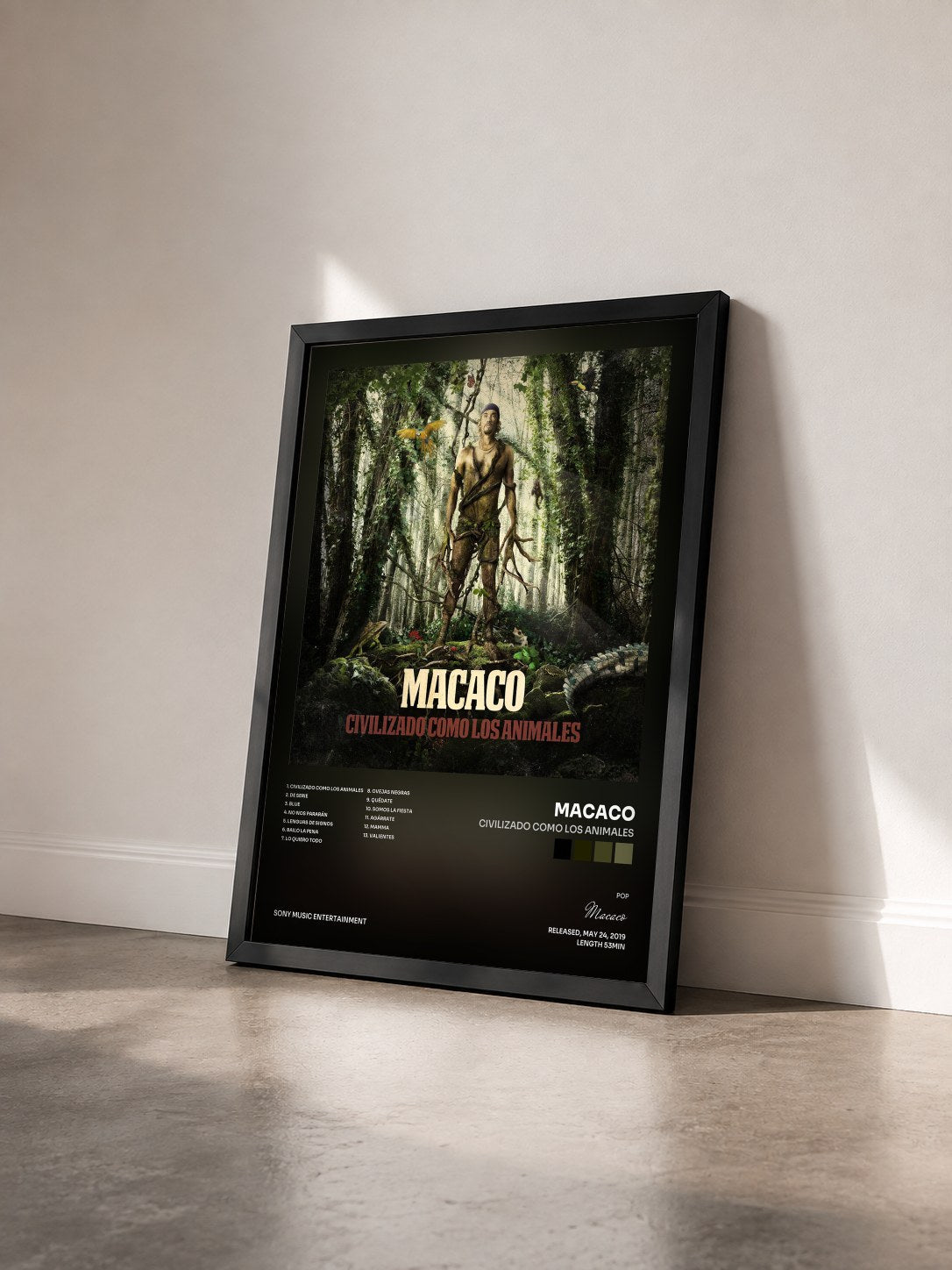 #noir Tableau de l'album Civilizado Como Los Animales de Macaco vu de trois quarts, cadre noir