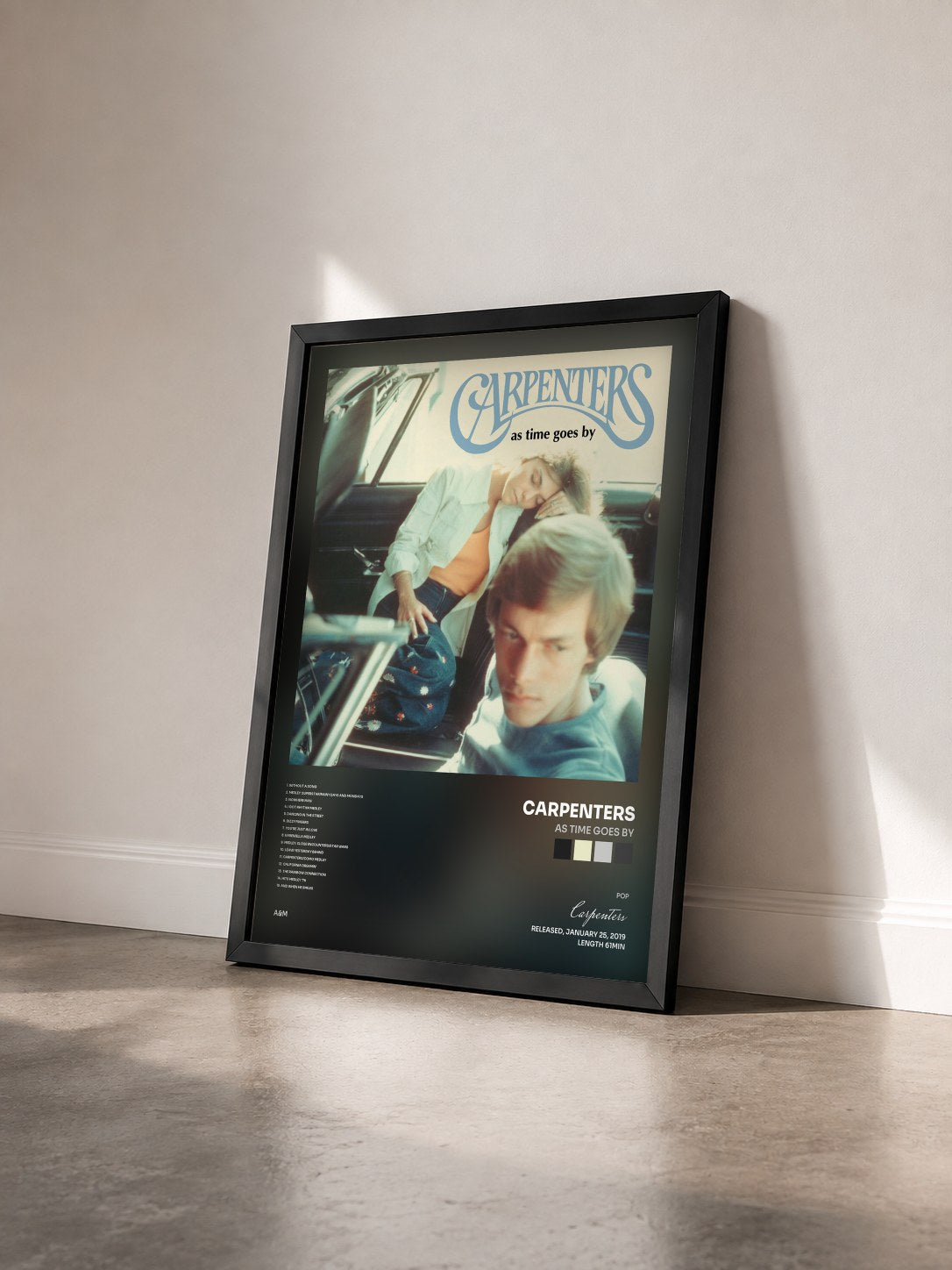 #noir Tableau de l'album As Time Goes By de Carpenters vu de trois quarts, cadre noir