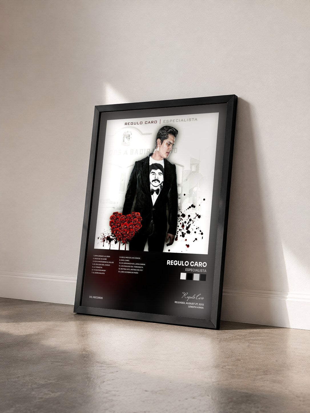#noir Tableau de l'album Especialista de Regulo Caro vu de trois quarts, cadre noir
