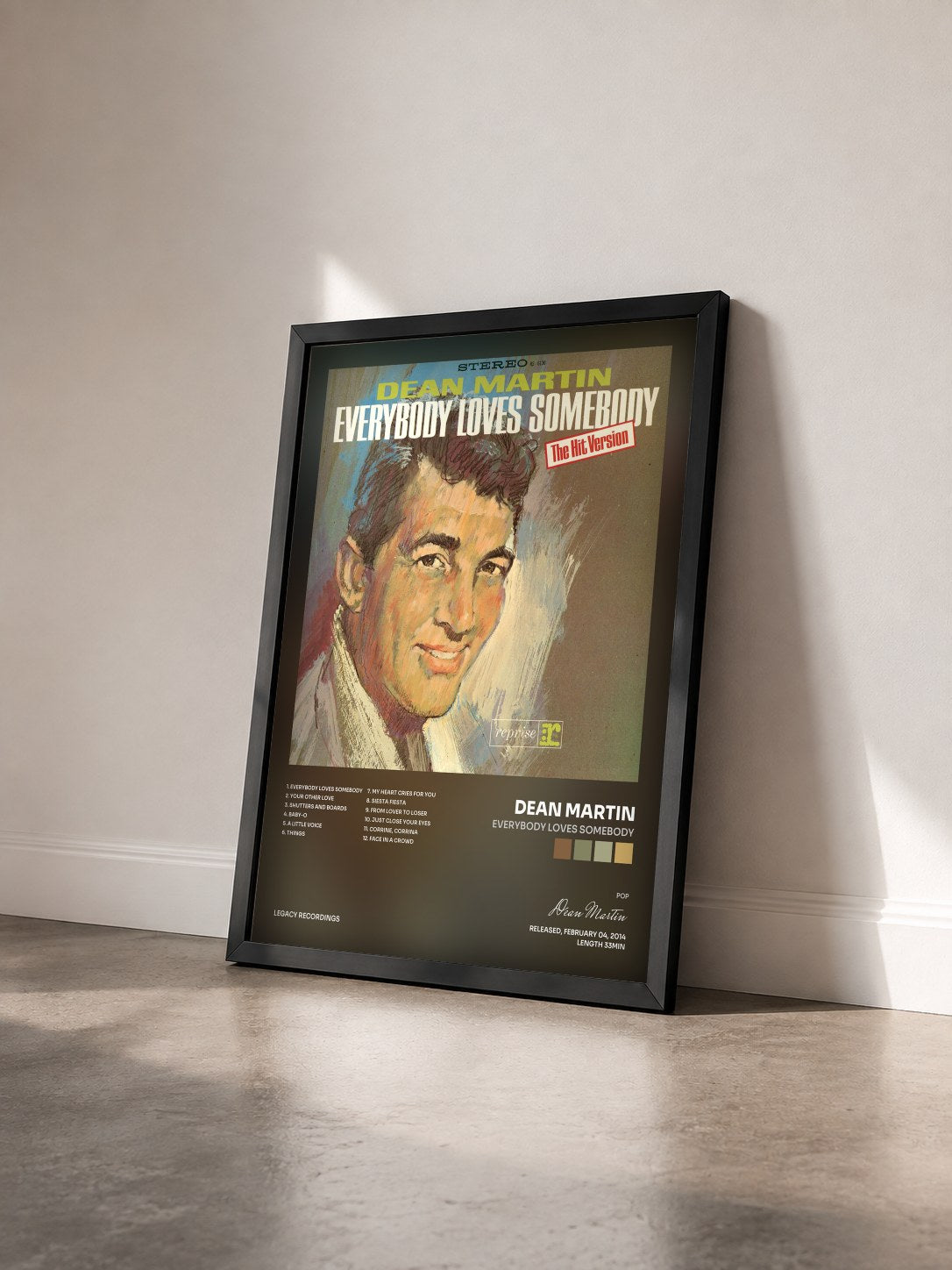 #noir Tableau de l'album Everybody Loves Somebody de Dean Martin vu de trois quarts, cadre noir