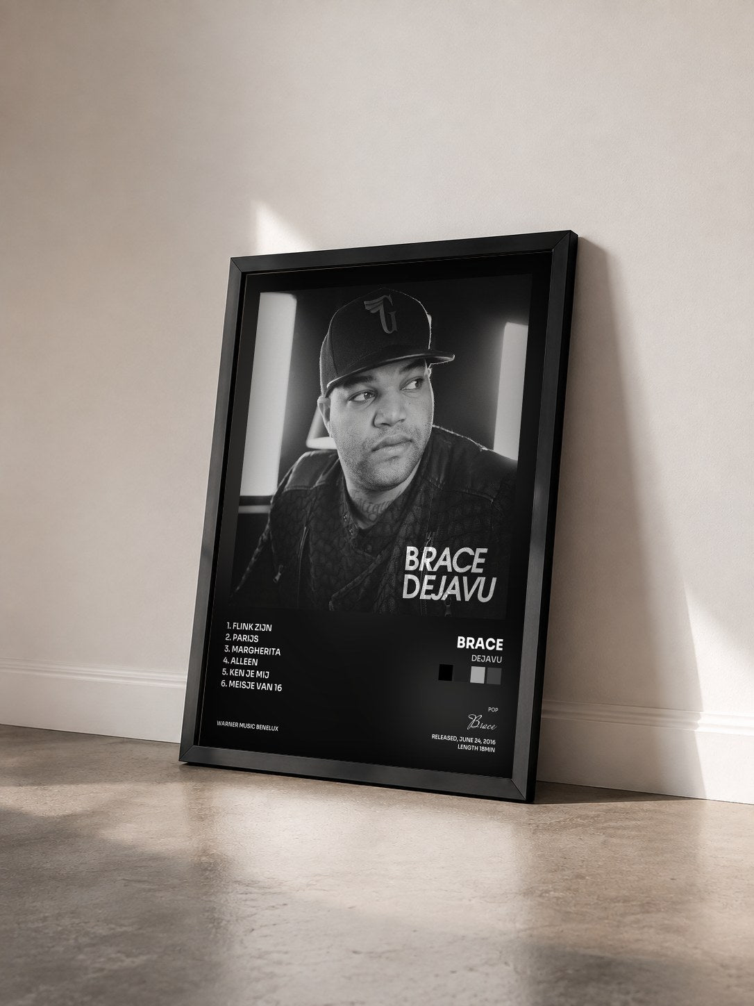 #noir Tableau de l'album Dejavu de Brace vu de trois quarts, cadre noir