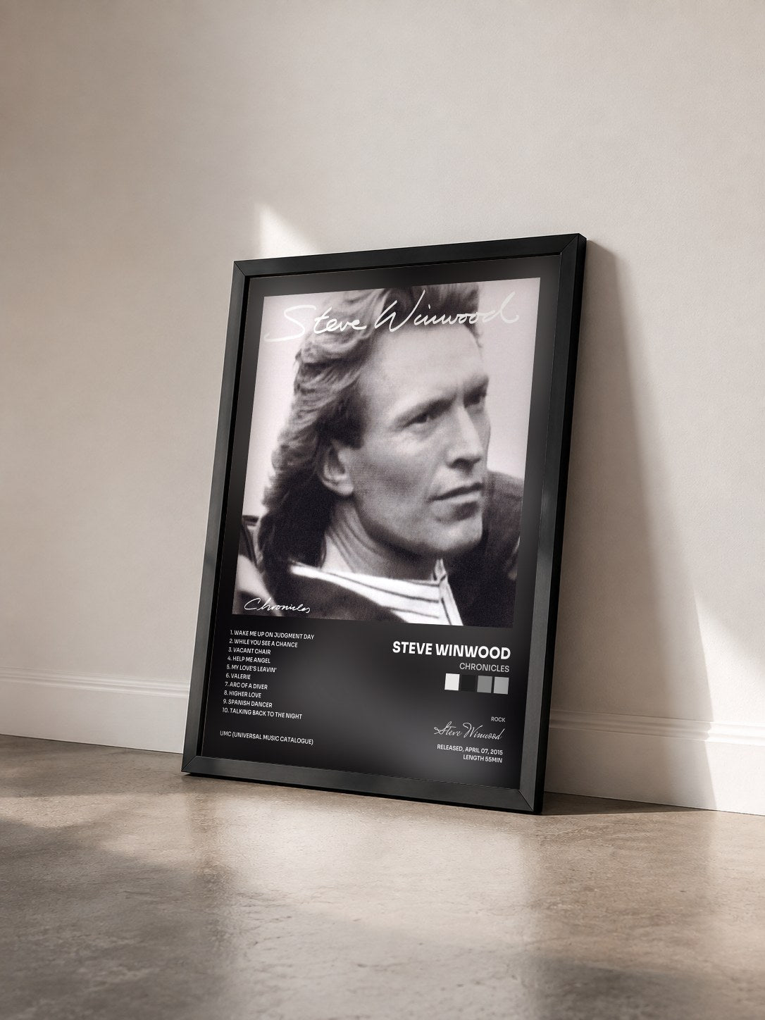 #noir Tableau de l'album Chronicles de Steve Winwood vu de trois quarts, cadre noir