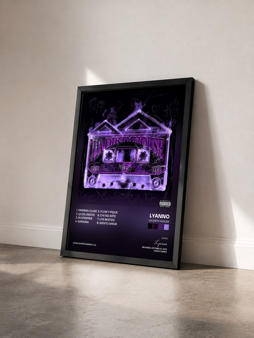 #noir Tableau de l'album LA DIRTY HOUSE de Lyanno vu de trois quarts, cadre noir