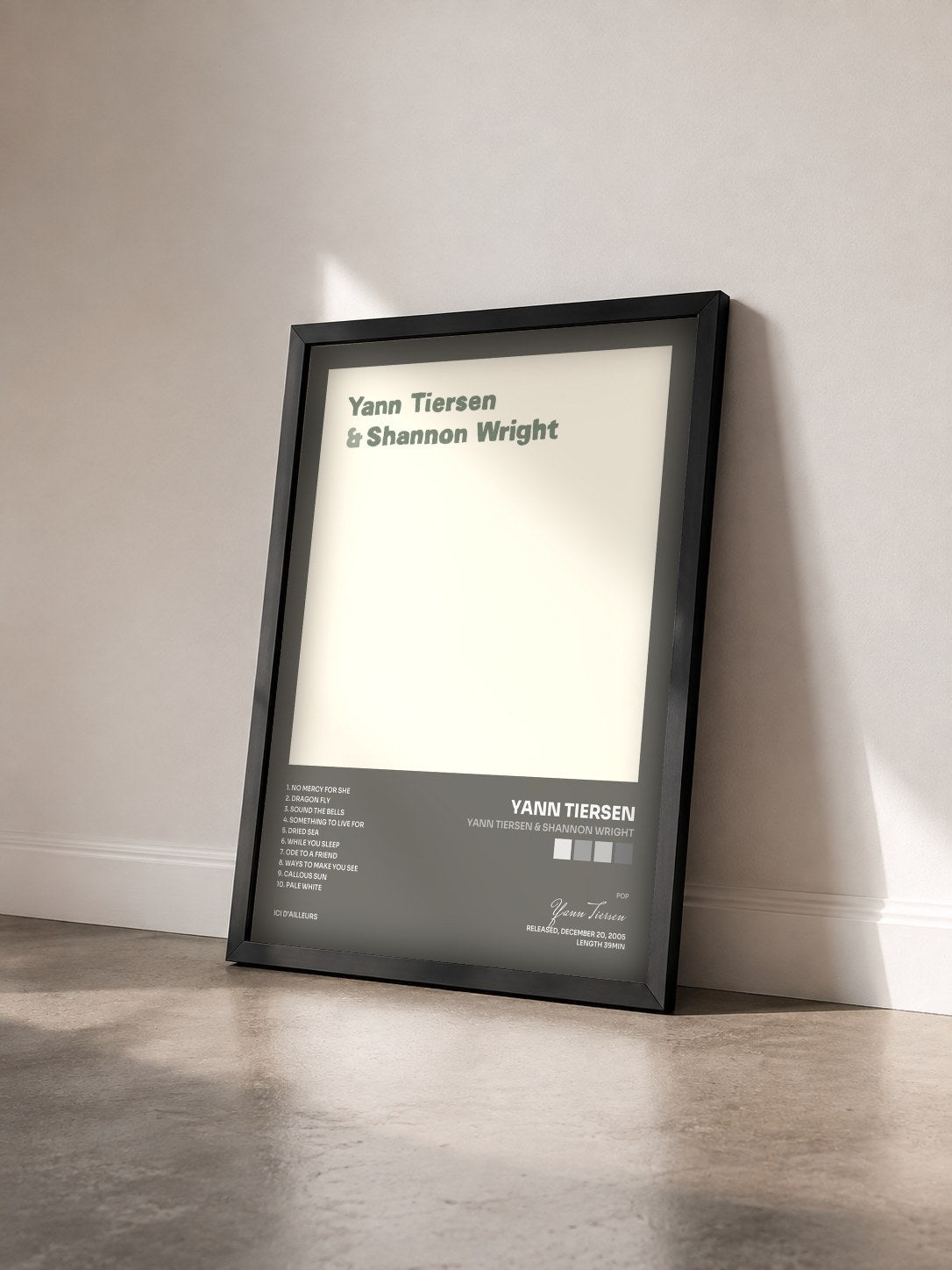 #noir Tableau de l'album Yann tiersen & shannon wright de Yann Tiersen vu de trois quarts, cadre noir
