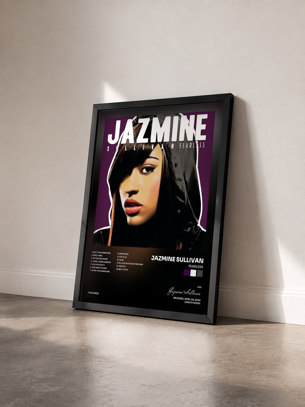 #noir Tableau de l'album Fearless de Jazmine Sullivan vu de trois quarts, cadre noir
