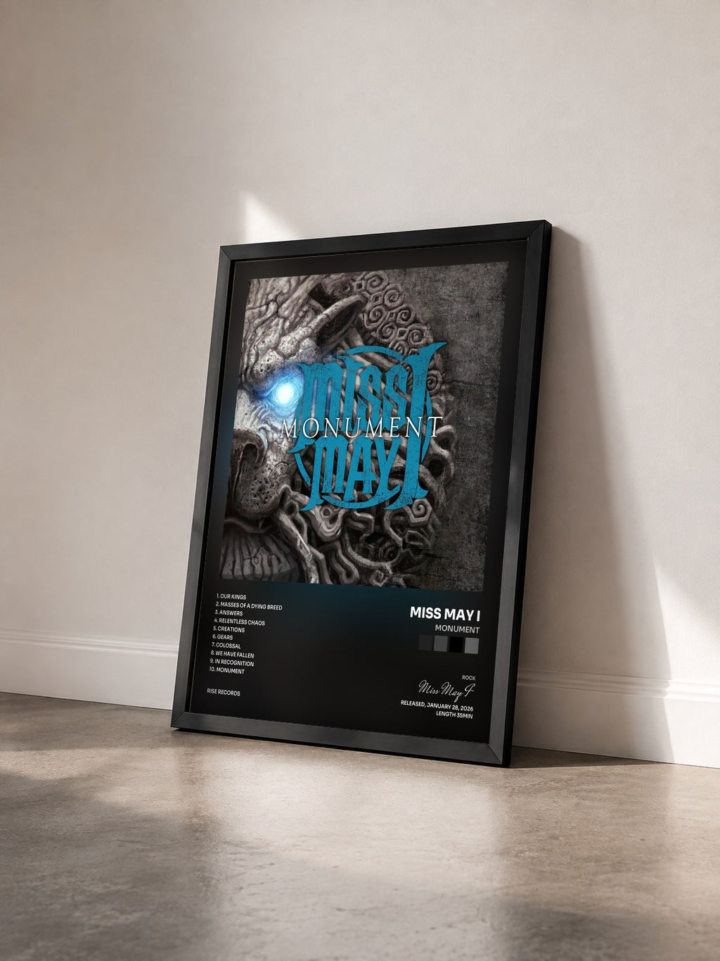 #noir Tableau de l'album Monument de Miss May I vu de trois quarts, cadre noir