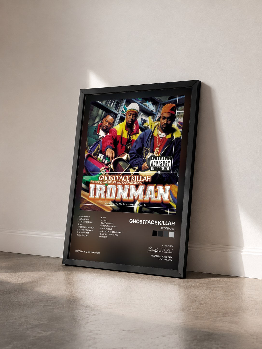 #noir Tableau de l'album Ironman de Ghostface Killah vu de trois quarts, cadre noir