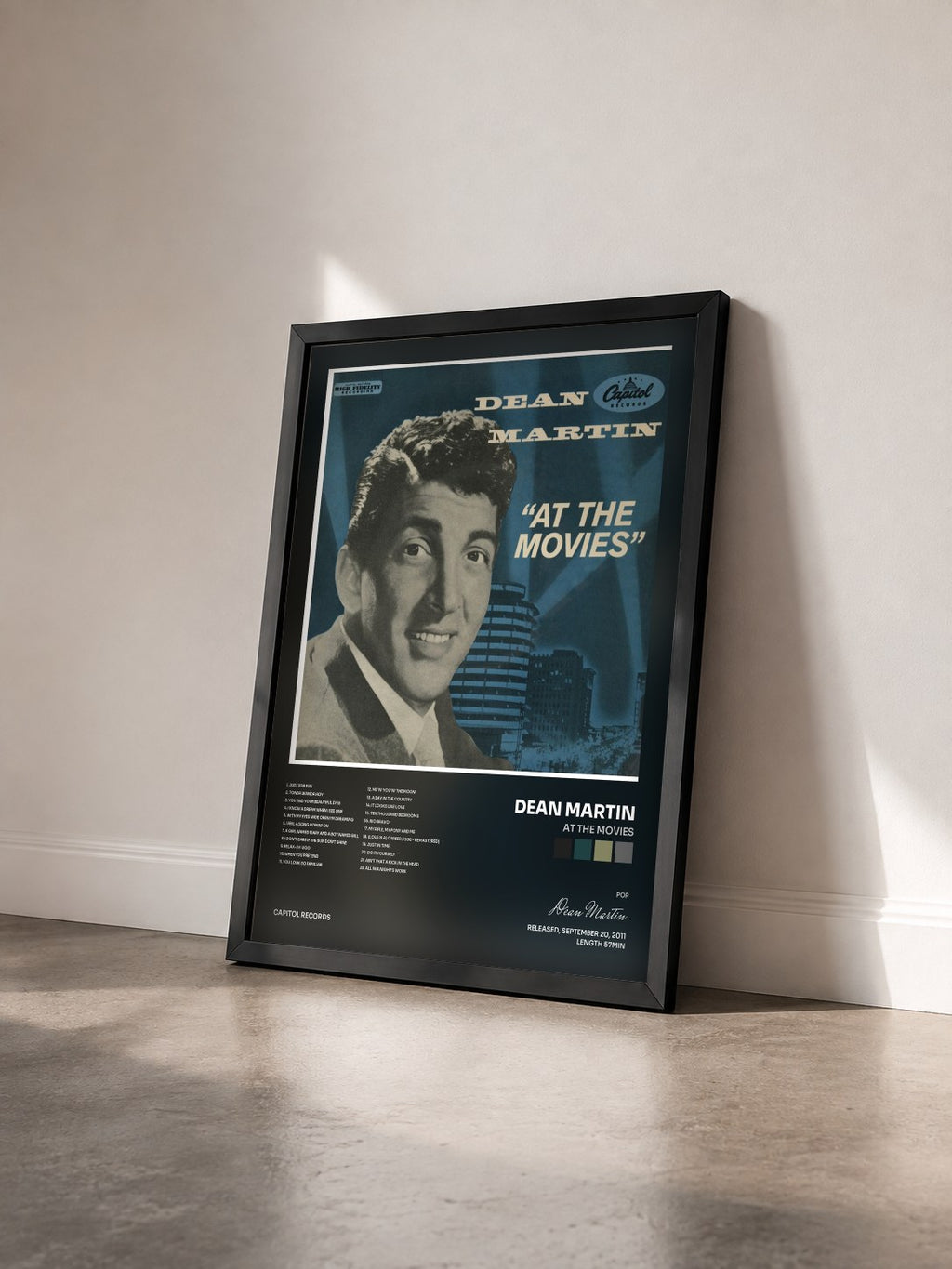 #noir Tableau de l'album At The Movies de Dean Martin vu de trois quarts, cadre noir