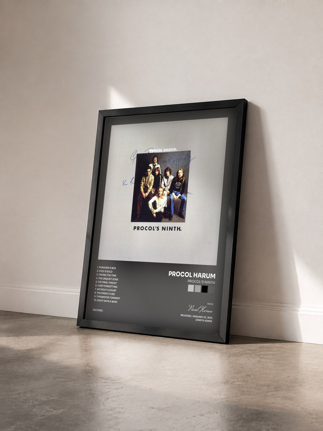 #noir Tableau de l'album Procol's Ninth de Procol Harum vu de trois quarts, cadre noir