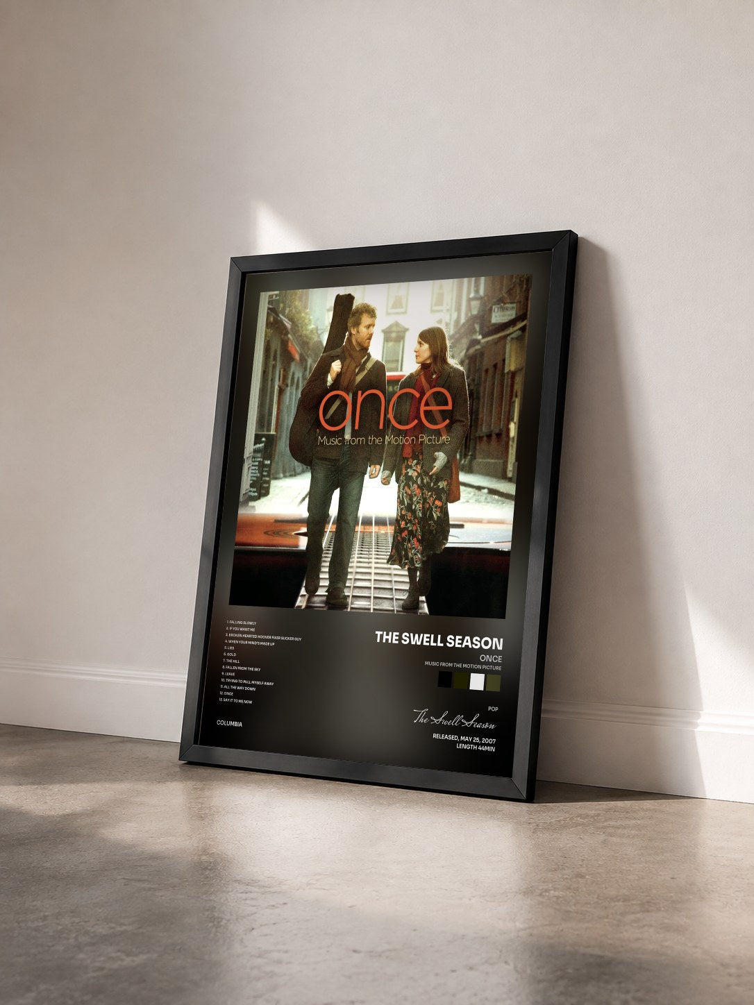 #noir Tableau de l'album Once (Music From The Motion Picture) de The Swell Season vu de trois quarts, cadre noir