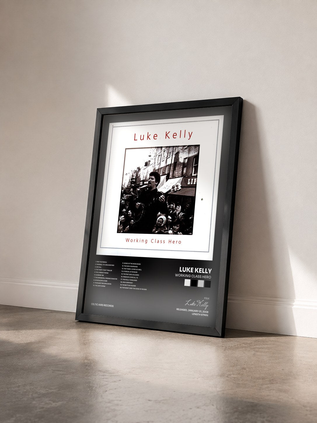 #noir Tableau de l'album Working Class Hero de Luke Kelly vu de trois quarts, cadre noir