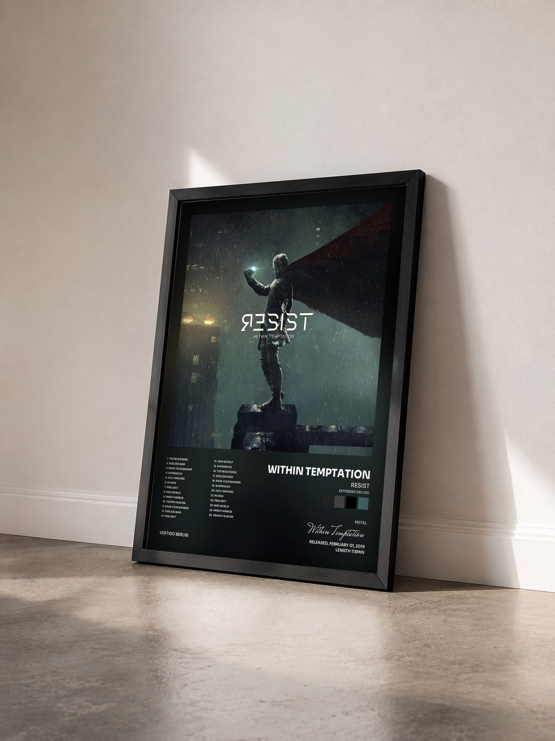 #noir Tableau de l'album Resist (Extended Deluxe) de Within Temptation vu de trois quarts, cadre noir