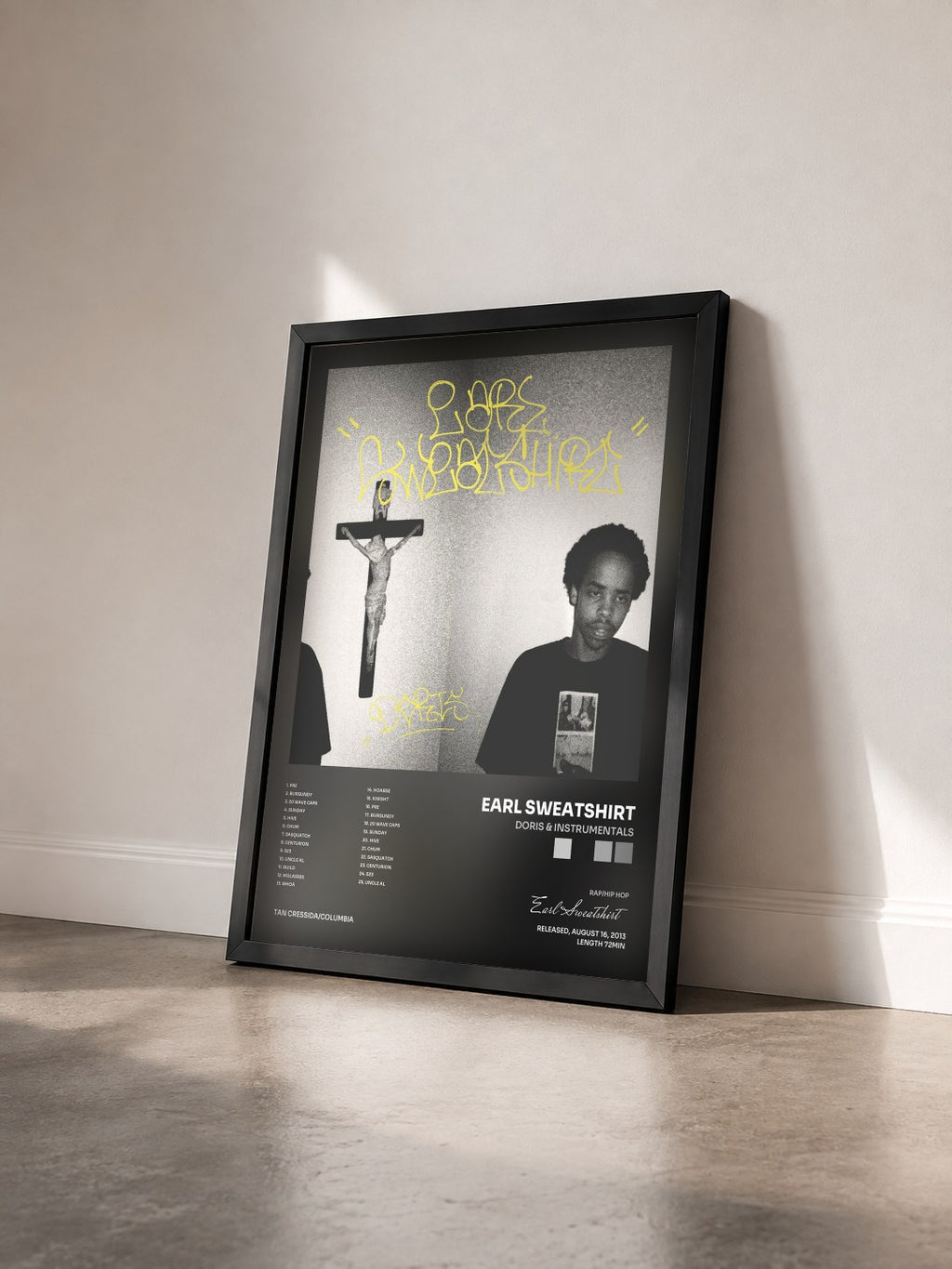#noir Tableau de l'album Doris & Instrumentals de Earl Sweatshirt vu de trois quarts, cadre noir