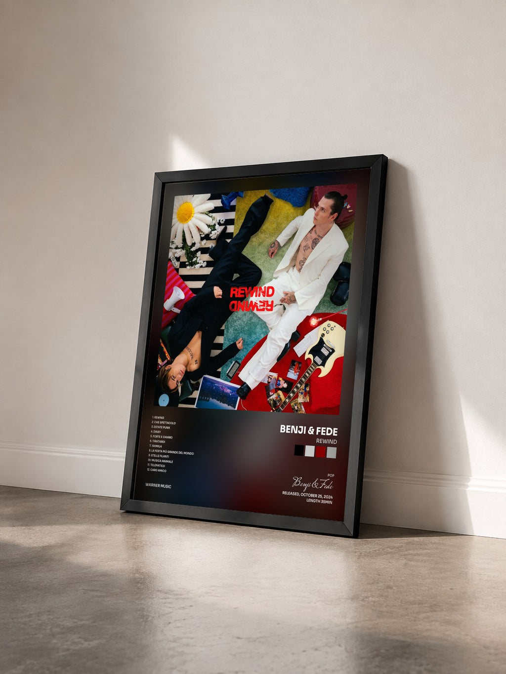 #noir Tableau de l'album REWIND de Benji & Fede vu de trois quarts, cadre noir