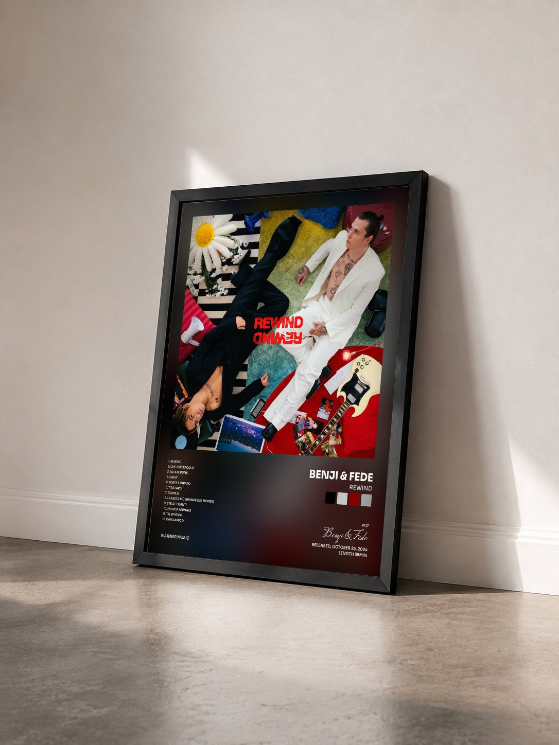 #noir Tableau de l'album REWIND de Benji & Fede vu de trois quarts, cadre noir