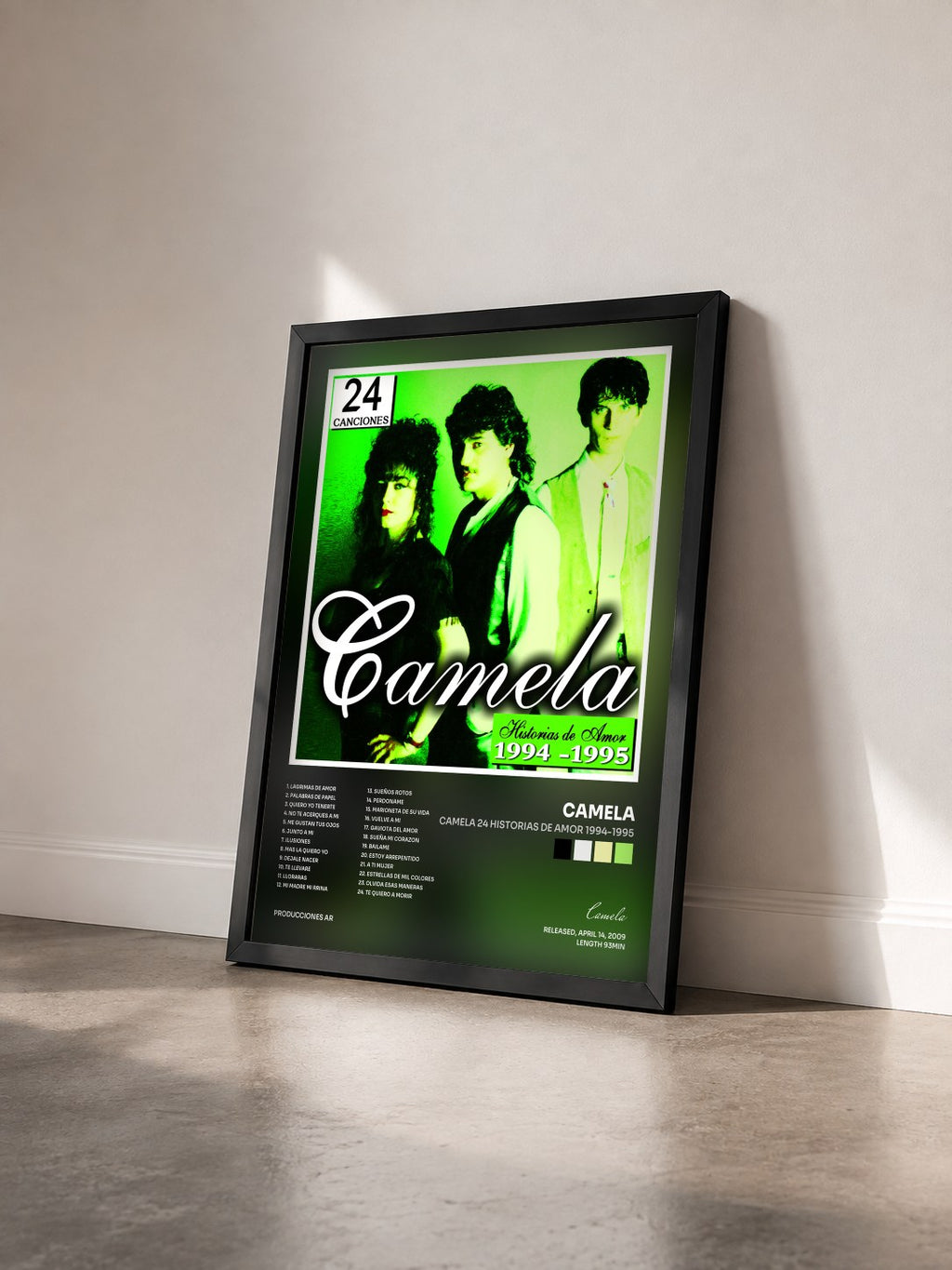 #noir Camela 24 historias De Amor 1994-1995 von Camela als gerahmter Kunstdruck von schräg gesehen, schwarzer Rahmen