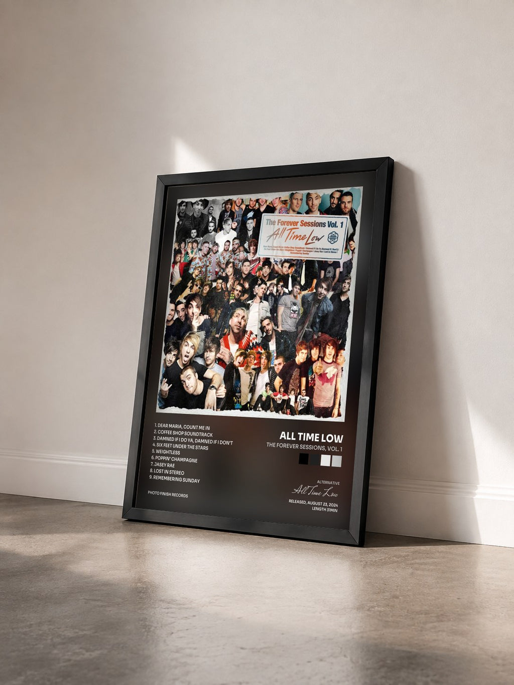#noir Tableau de l'album The Forever Sessions, Vol. 1 de All Time Low vu de trois quarts, cadre noir