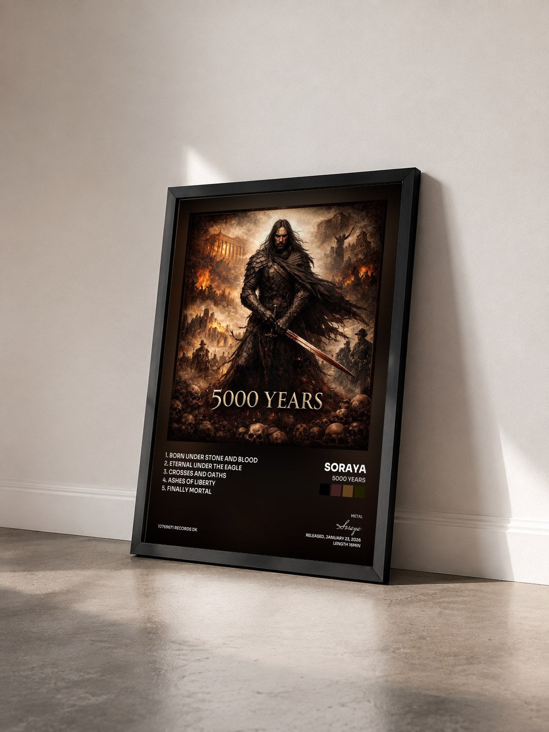 #noir Tableau de l'album 5000 years de Soraya vu de trois quarts, cadre noir