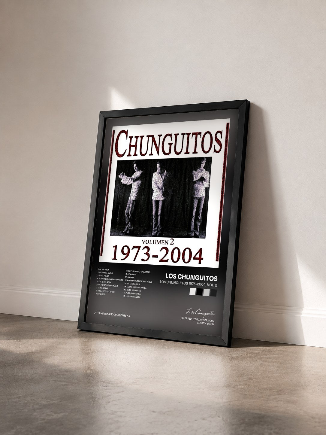 #noir Tableau de l'album Los Chunguitos 1973-2004, Vol. 2 de Los Chunguitos vu de trois quarts, cadre noir
