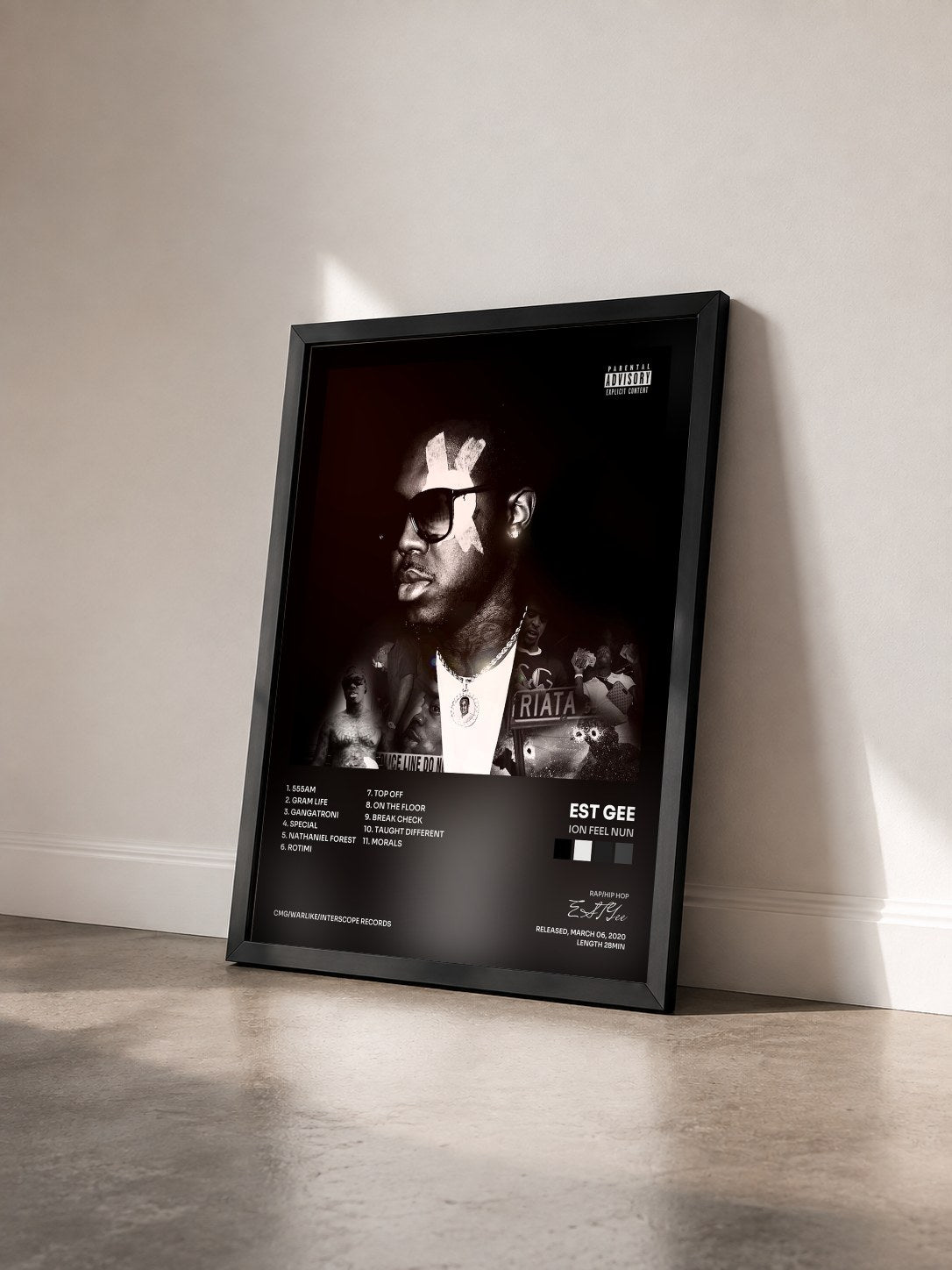 #noir Tableau de l'album Ion Feel Nun de EST Gee vu de trois quarts, cadre noir