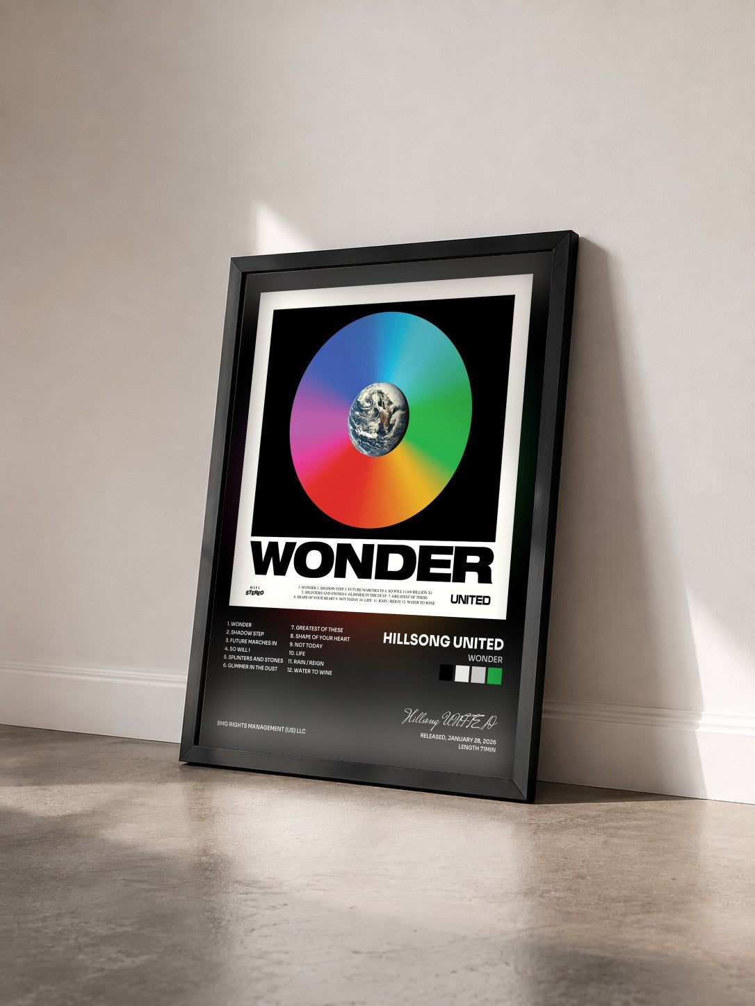 #noir Tableau de l'album Wonder de Hillsong UNITED vu de trois quarts, cadre noir