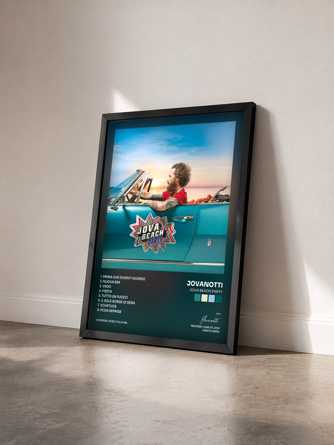 #noir Tableau de l'album Jova Beach Party de Jovanotti vu de trois quarts, cadre noir