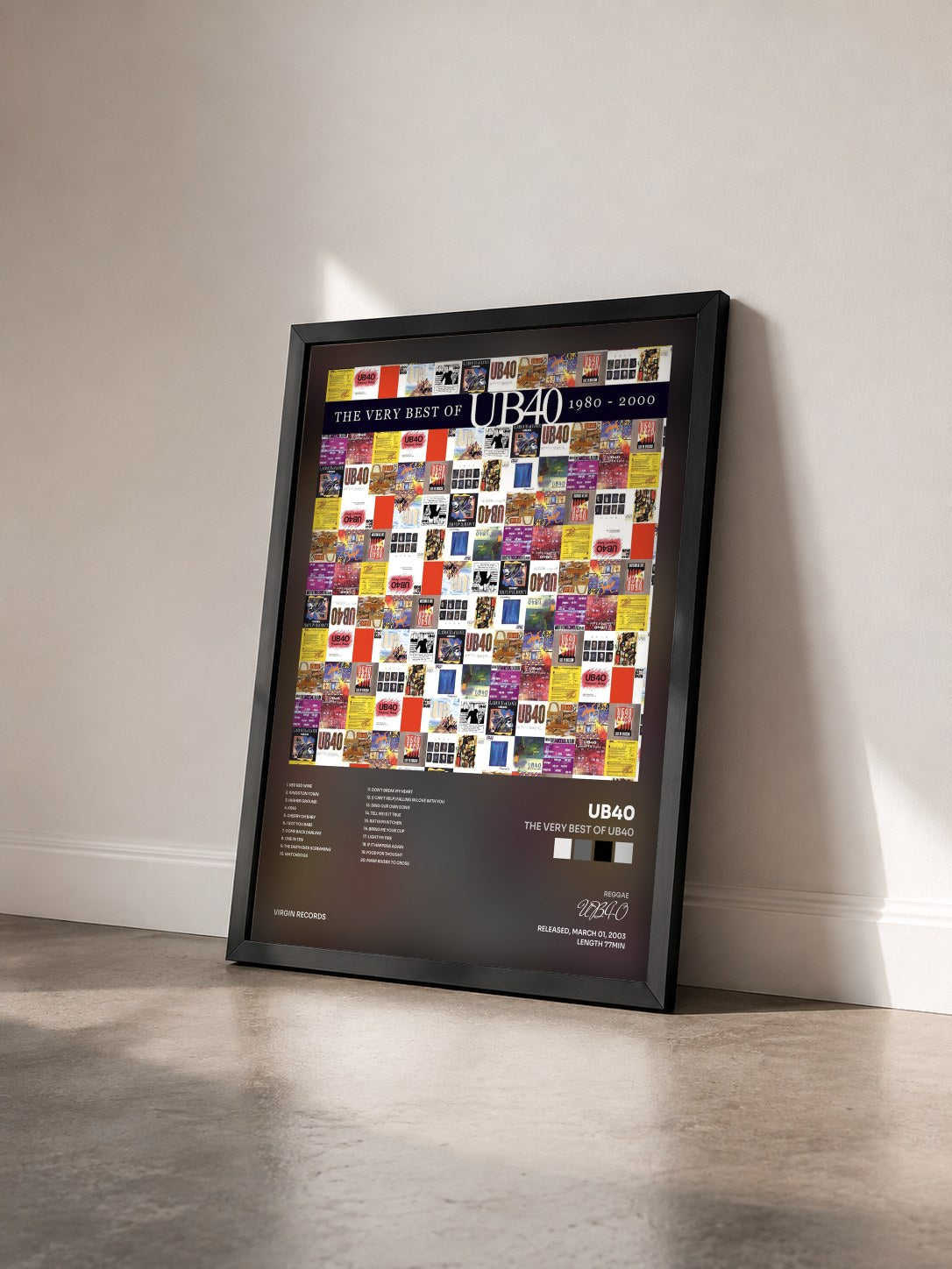 #noir Tableau de l'album The Very Best Of UB40 de UB40 vu de trois quarts, cadre noir