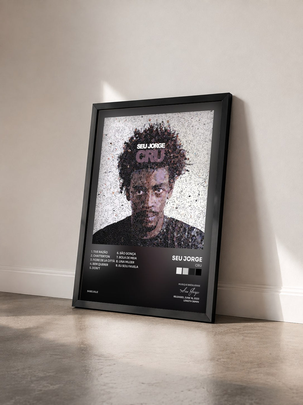 #noir Tableau de l'album Cru de Seu Jorge vu de trois quarts, cadre noir
