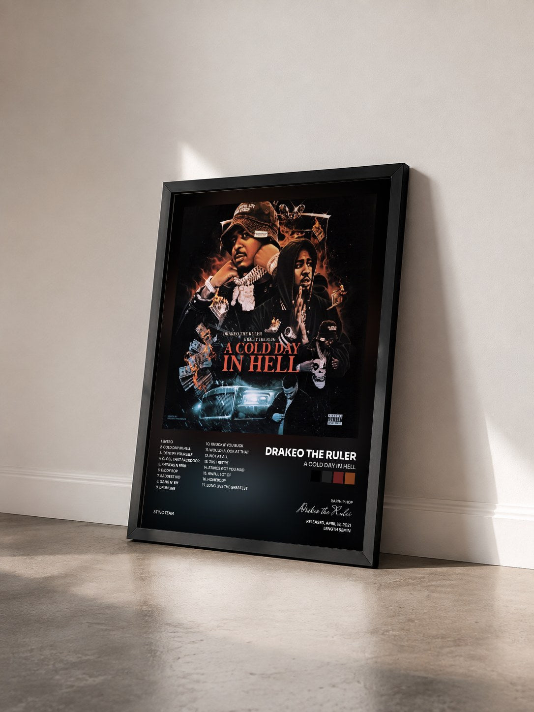 #noir Tableau de l'album A Cold Day In Hell de Drakeo the Ruler vu de trois quarts, cadre noir