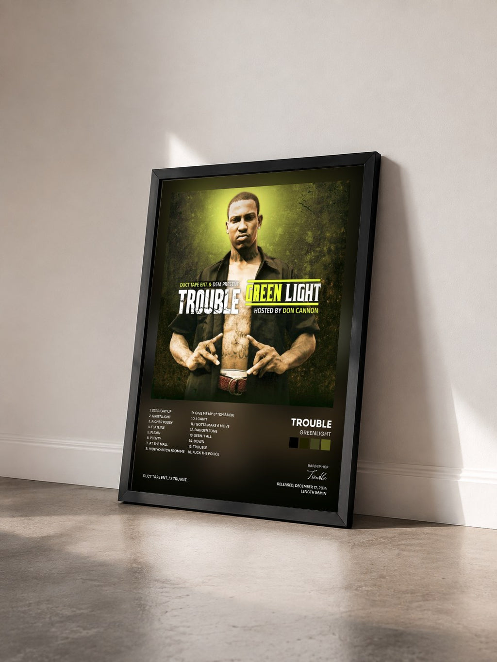#noir Tableau de l'album Greenlight de Trouble vu de trois quarts, cadre noir