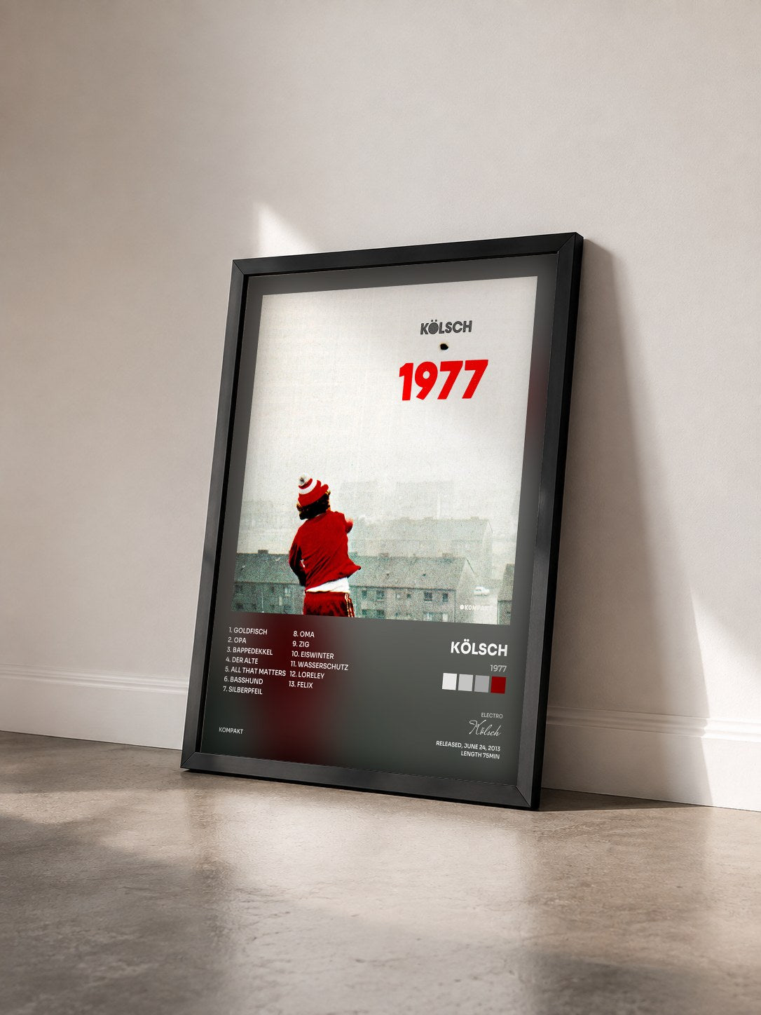#noir Tableau de l'album 1977 de Kölsch vu de trois quarts, cadre noir