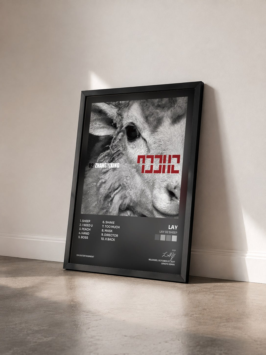#noir Tableau de l'album LAY 02 SHEEP de LAY vu de trois quarts, cadre noir