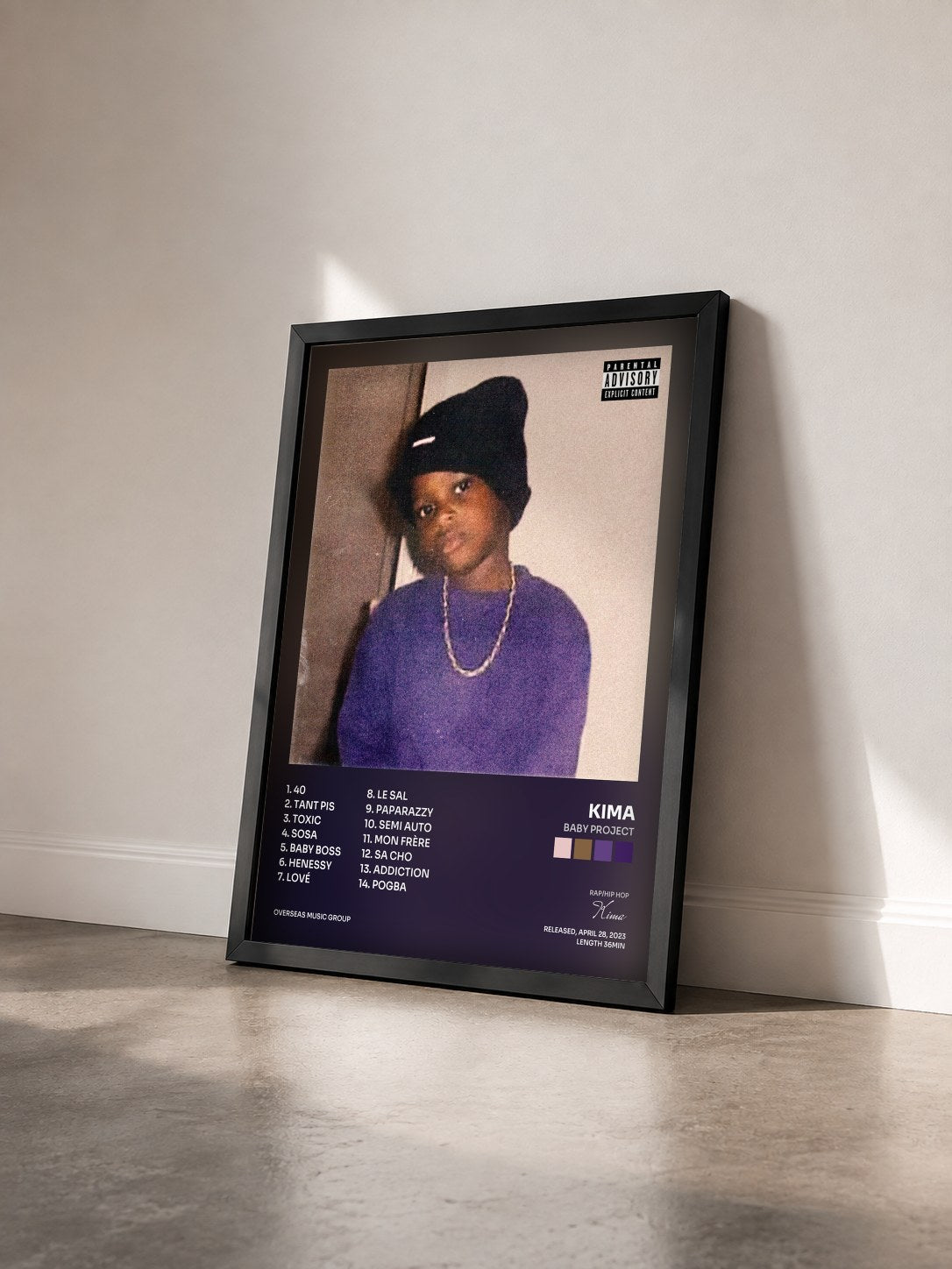 #noir Tableau de l'album Baby project de Kima vu de trois quarts, cadre noir