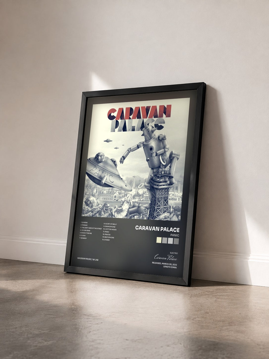 #noir Tableau de l'album Panic de Caravan Palace vu de trois quarts, cadre noir