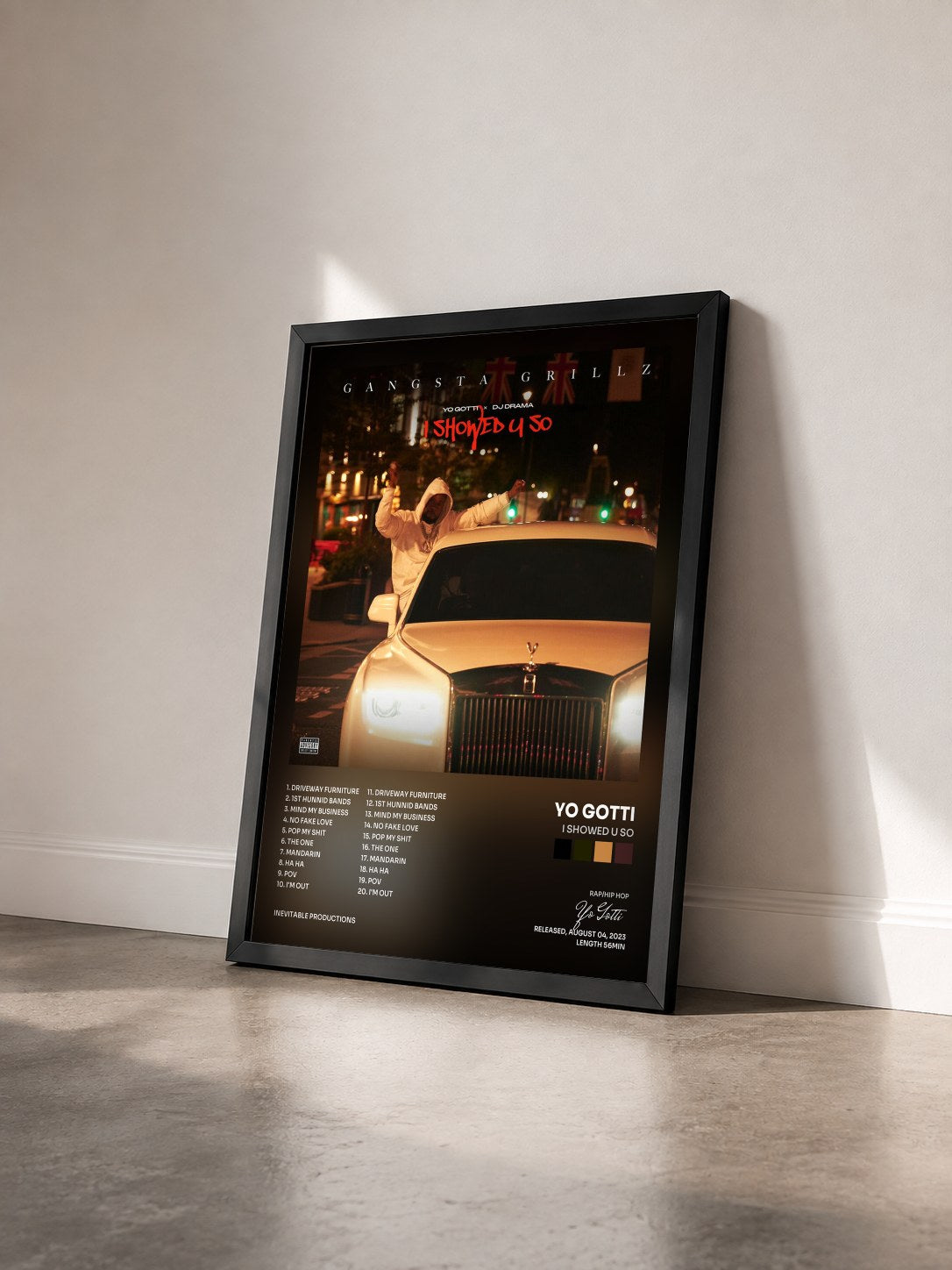 #noir Tableau de l'album I Showed U So de Yo Gotti vu de trois quarts, cadre noir